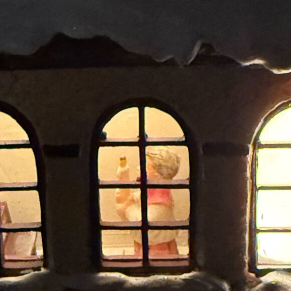 Hawthorne Village - "Holy Night Chapel" Piece - Picture 8 of 10